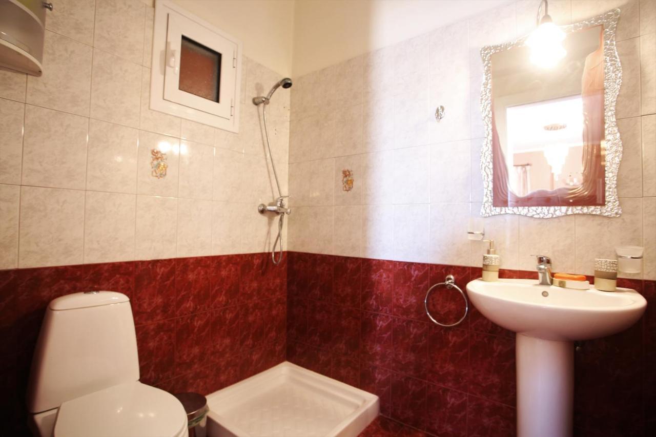 Alice Maisonette & Studios Adamantas  Luaran gambar