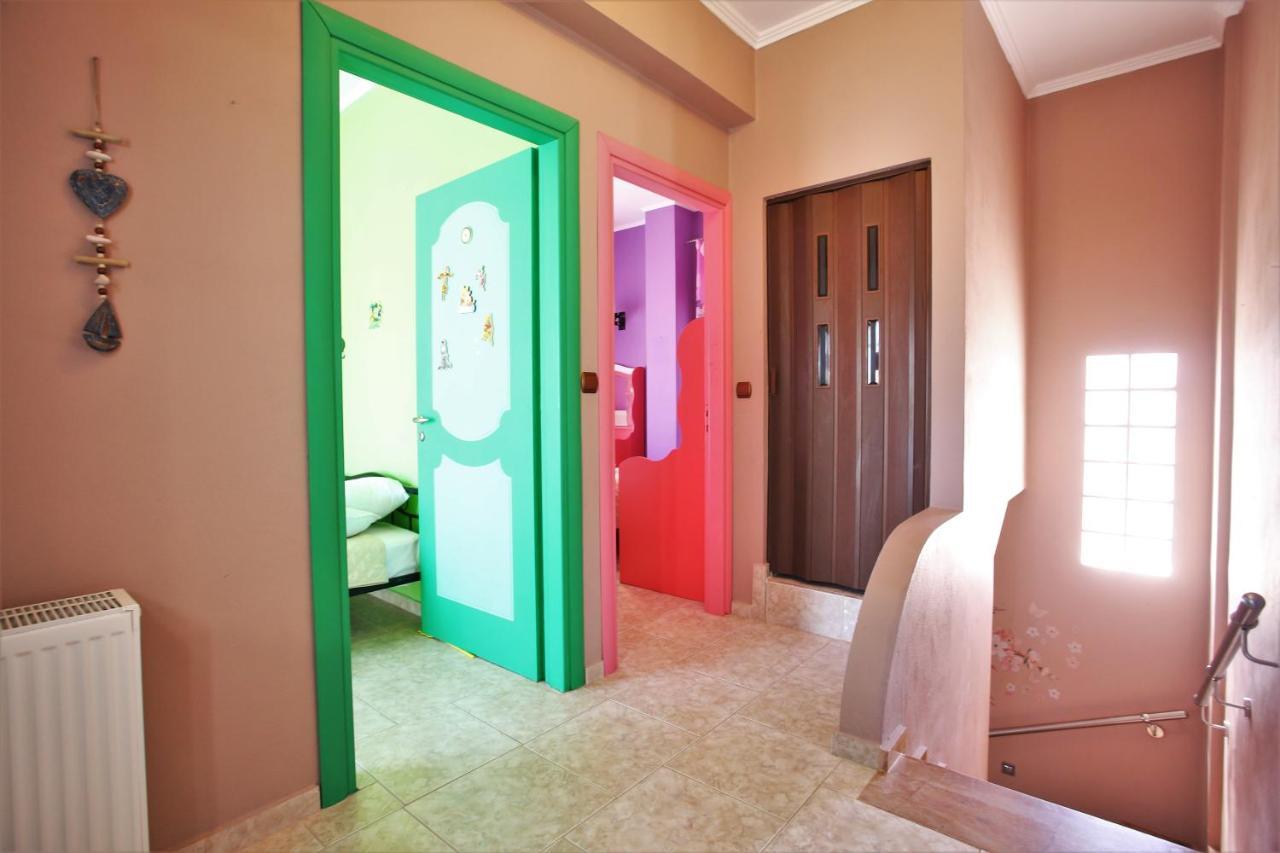 Alice Maisonette & Studios Adamantas  Luaran gambar