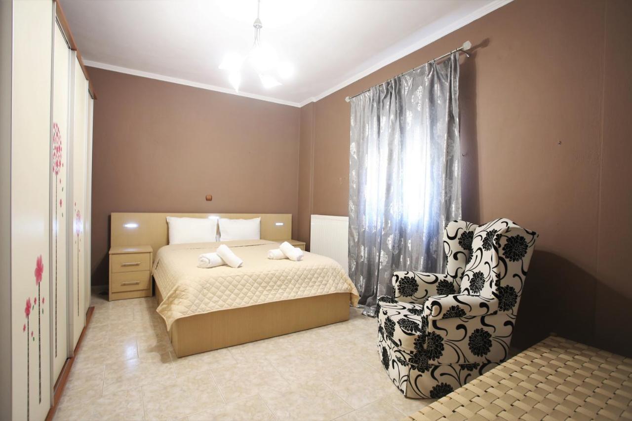Alice Maisonette & Studios Adamantas  Luaran gambar