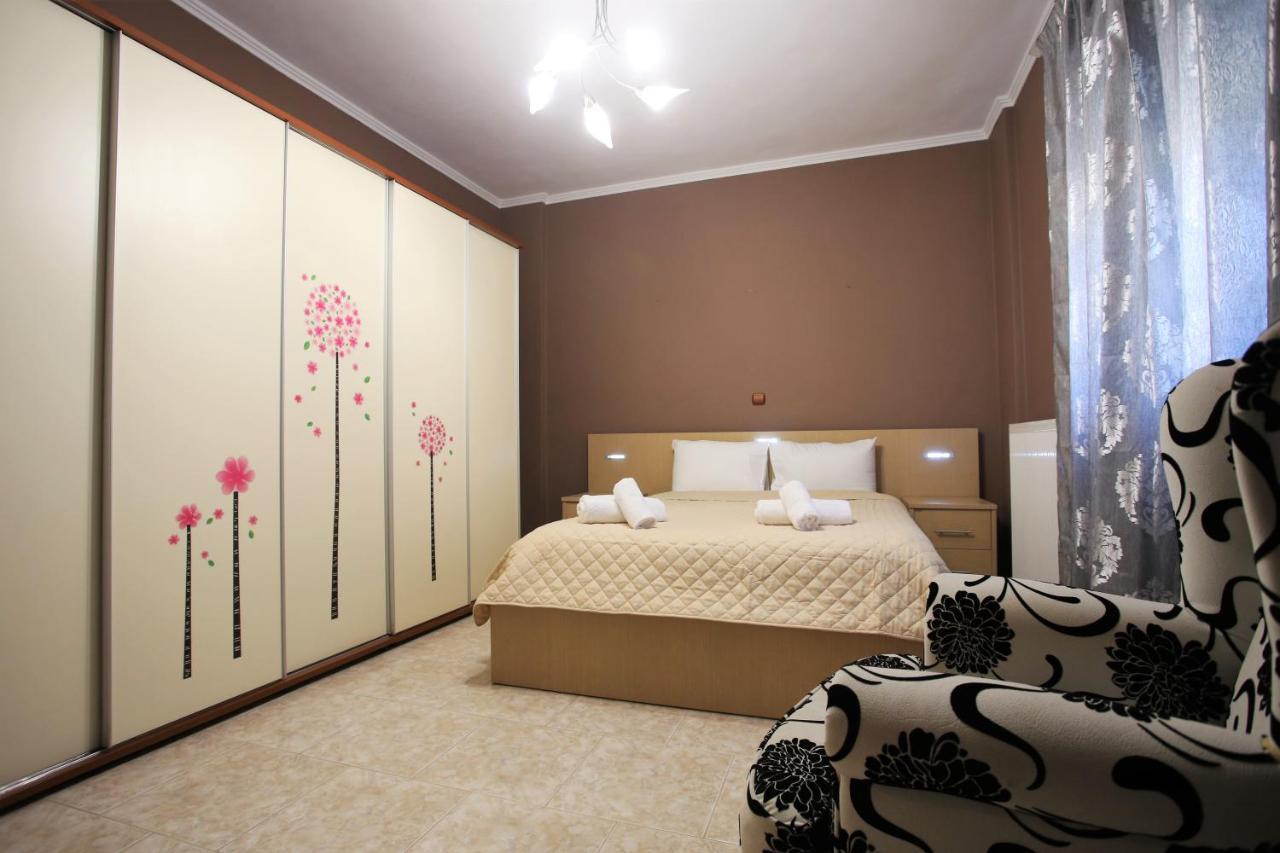Alice Maisonette & Studios Adamantas  Luaran gambar