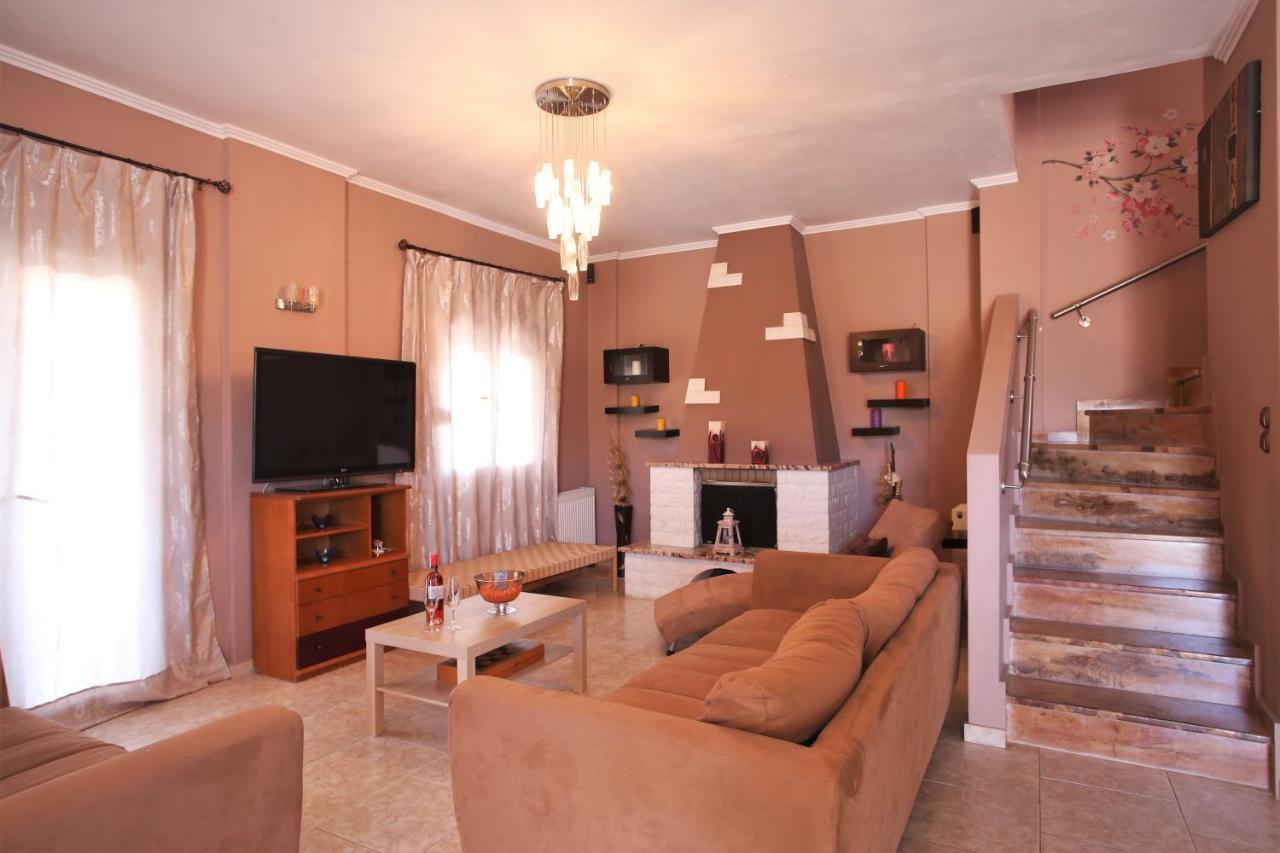 Alice Maisonette & Studios Adamantas  Luaran gambar