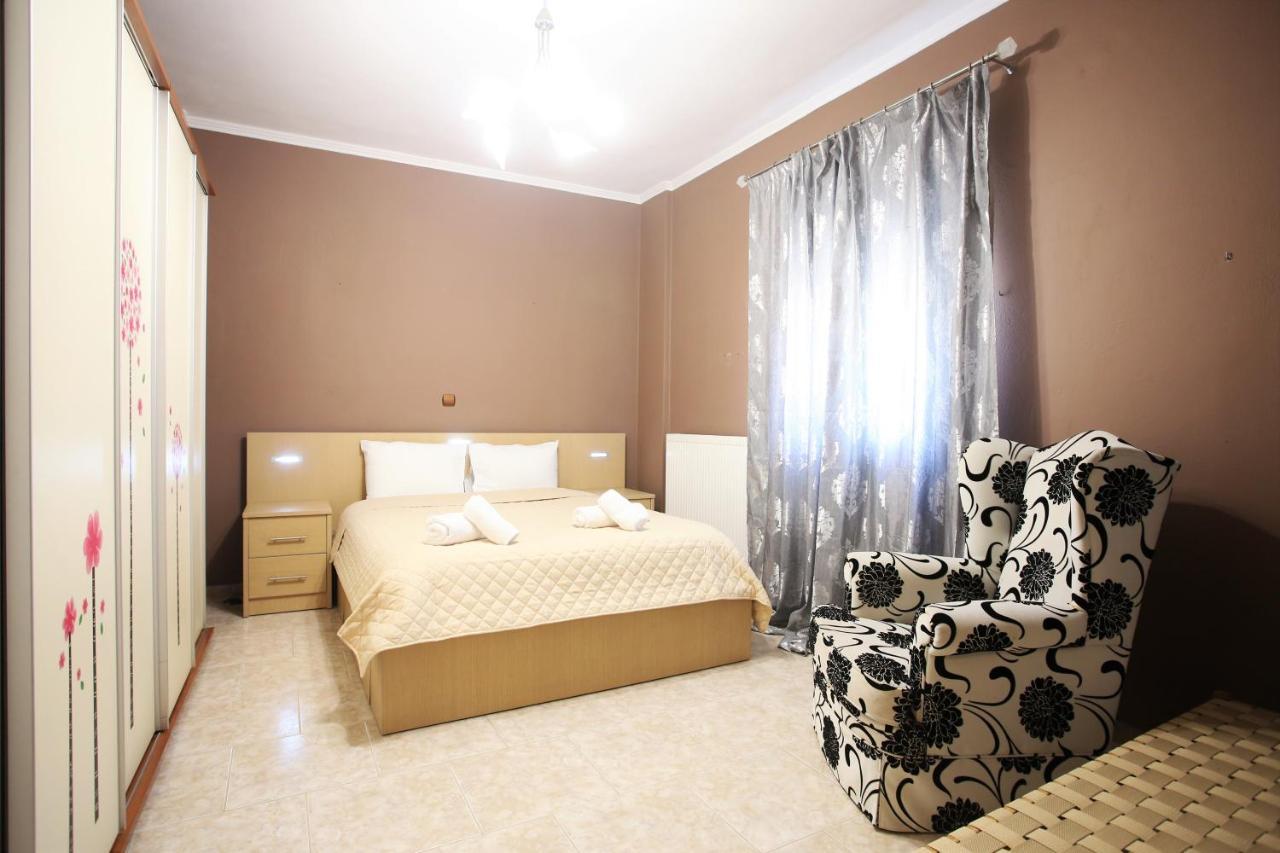 Alice Maisonette & Studios Adamantas  Luaran gambar