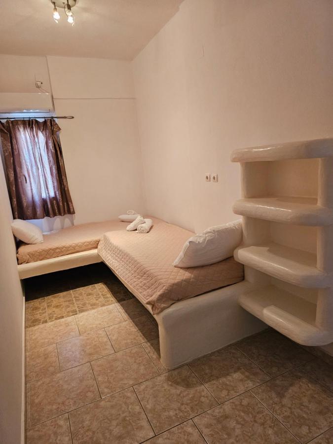 Alice Maisonette & Studios Adamantas  Luaran gambar