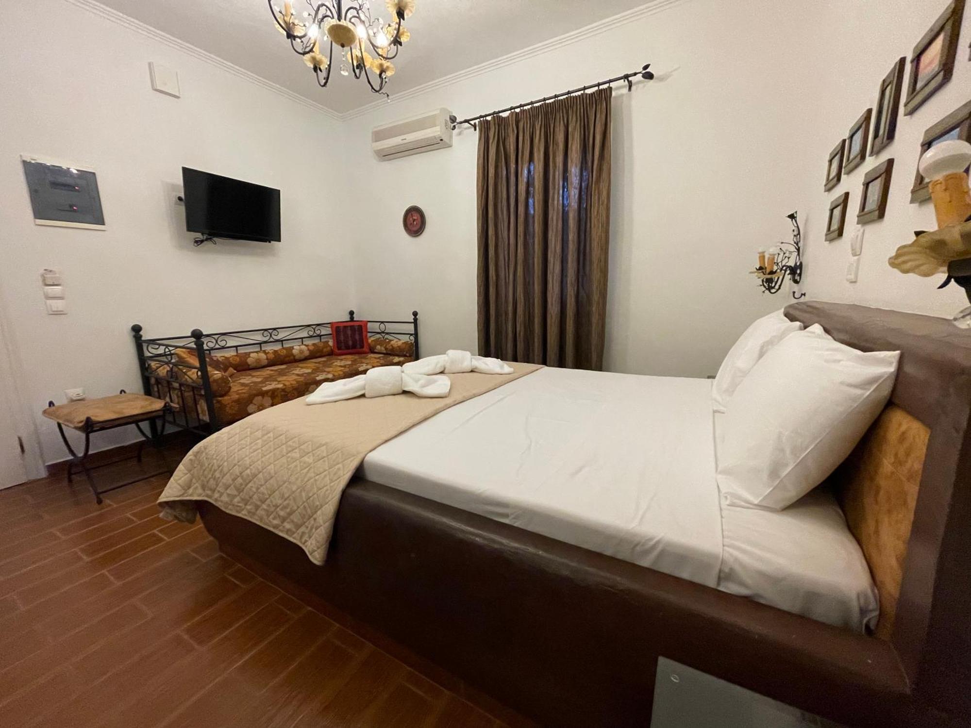 Alice Maisonette & Studios Adamantas  Luaran gambar