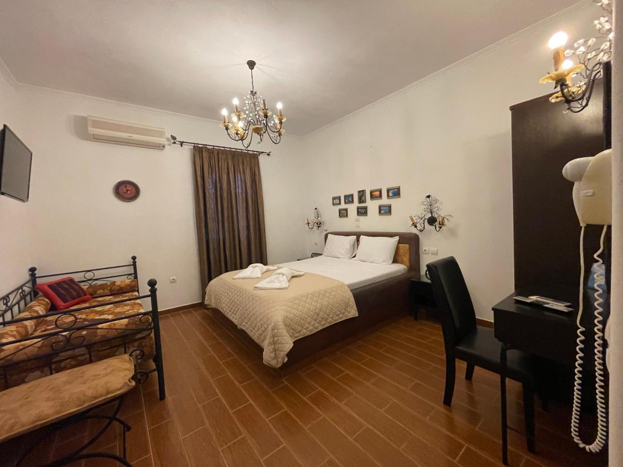 Alice Maisonette & Studios Adamantas  Luaran gambar