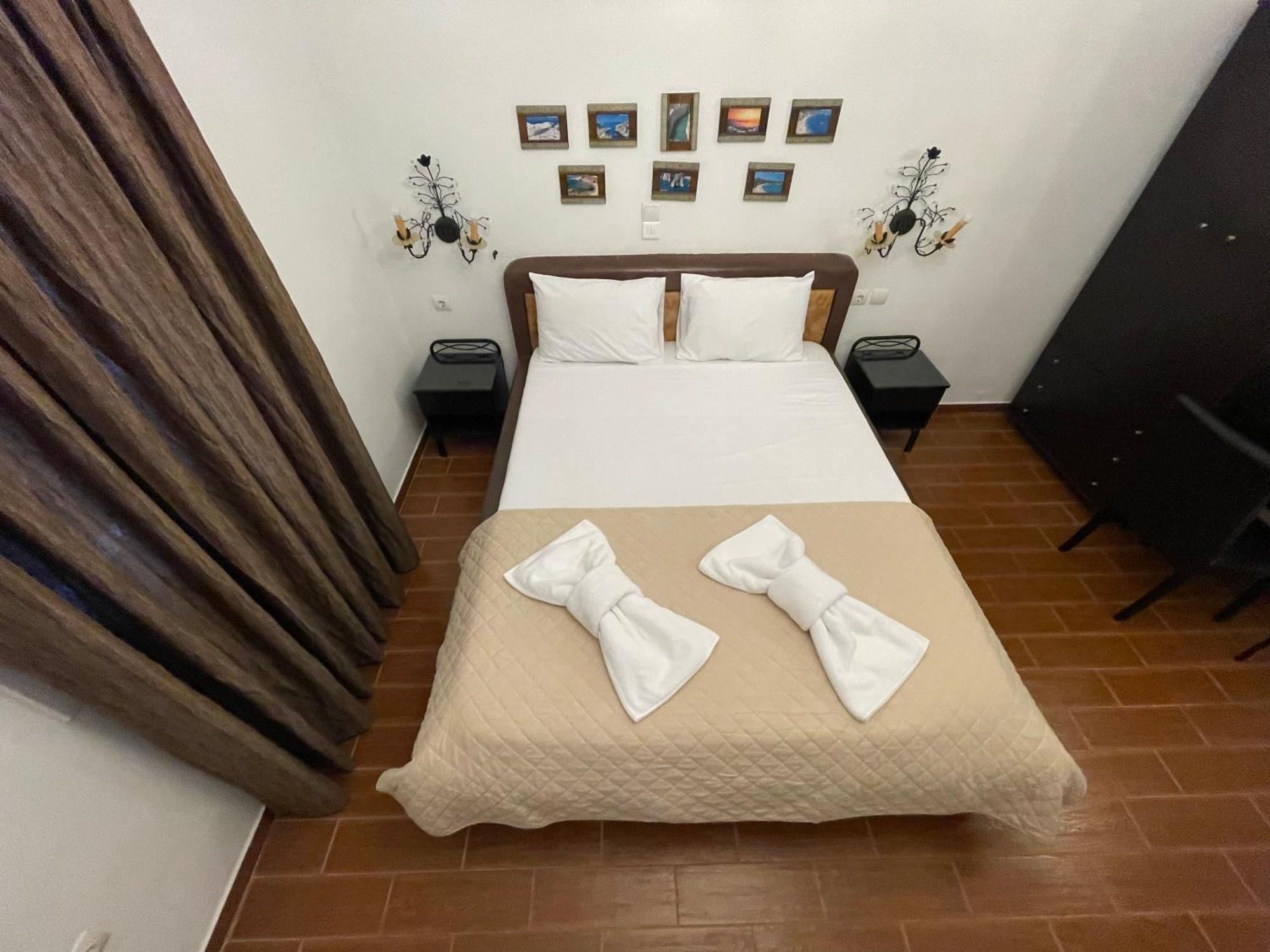 Alice Maisonette & Studios Adamantas  Luaran gambar